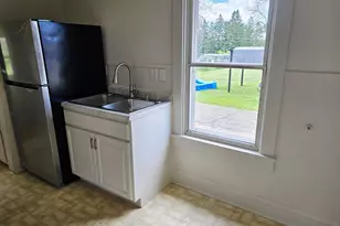 606 5th Pl SE, Austin, MN 55912 - Photo 2