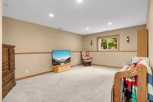5932 Hillcrest Rd, Mound, MN 55364 - Photo 12