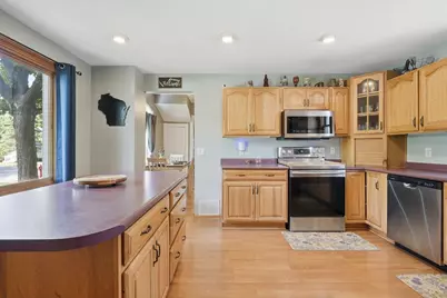 180 S Plum Street, Ellsworth, WI 54011 - Photo 8