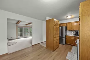168 Linden Cir, Apple Valley, MN 55124 - Photo 4