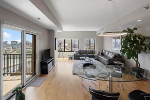 110 Bank St SE, Minneapolis, MN 55414 - Photo 10