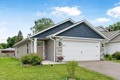 7381 Degrio Way, Inver Grove Heights, MN 55076 - Photo 2