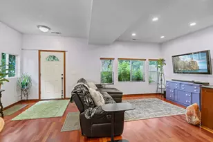 1776 Minnehaha Ave W, Saint Paul, MN 55104 - Photo 4