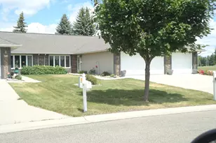 544 N 13th Ave N, Moorhead, MN 56560 - Photo 1