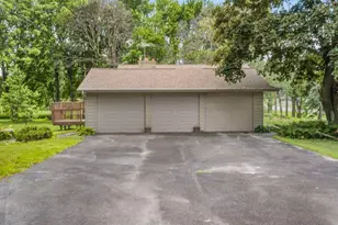 10221 Jeffery Ln, Corcoran, MN 55374 - Photo 36