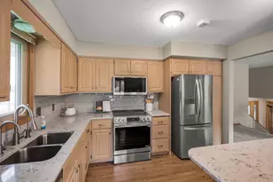 10221 Jeffery Ln, Corcoran, MN 55374 - Photo 10