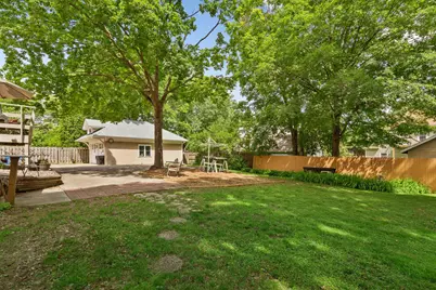 358 E Main Street, Owatonna, MN 55060 - Photo 12