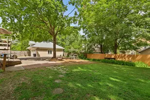 358 E Main St, Owatonna, MN 55060 - Photo 12