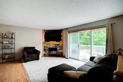 4793 Grenwich Road N, Oakdale, MN 55128 - Photo 8