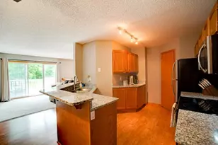 4793 Grenwich Rd N, Oakdale, MN 55128 - Photo 16