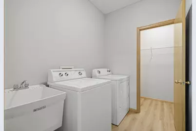4104 Jarmann Lane, Shakopee, MN 55379 - Photo 18