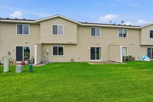 4104 Jarmann Ln, Shakopee, MN 55379 - Photo 26