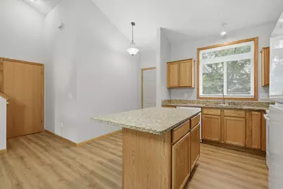 4104 Jarmann Lane, Shakopee, MN 55379 - Photo 10