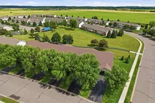 4104 Jarmann Ln, Shakopee, MN 55379 - Photo 1