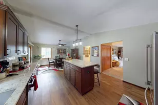 1825 Bayview Dr, Albert Lea, MN 56007 - Photo 6