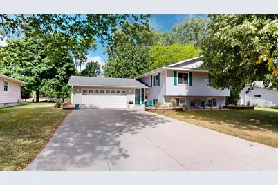 1825 Bayview Drive, Albert Lea, MN 56007 - Photo 1