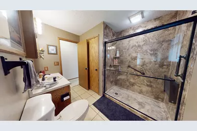1825 Bayview Drive, Albert Lea, MN 56007 - Photo 8