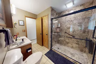 1825 Bayview Dr, Albert Lea, MN 56007 - Photo 8