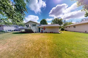 1825 Bayview Dr, Albert Lea, MN 56007 - Photo 24