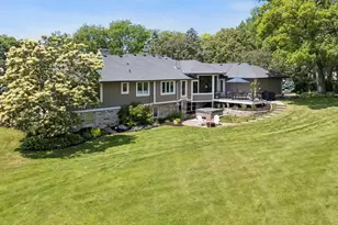 6641 Parkwood Rd, Edina, MN 55436 - Photo 4