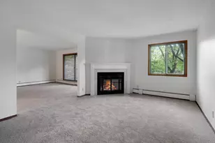 10441 Greenbrier Rd, Minnetonka, MN 55305 - Photo 10