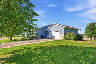 121 Shire Road N, Watkins, MN 55389 - Photo 2