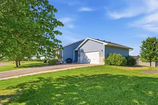 121 Shire Road N, Watkins, MN 55389 - Photo 2