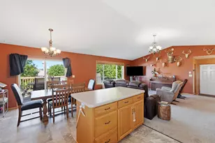 121 Shire Road N, Watkins, MN 55389 - Photo 8