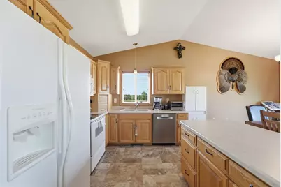 121 Shire Road N, Watkins, MN 55389 - Photo 12