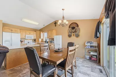 121 Shire Road N, Watkins, MN 55389 - Photo 10