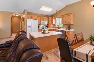 121 Shire Road N, Watkins, MN 55389 - Photo 10