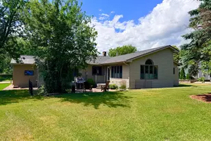 437 Crescent Dr, Albert Lea, MN 56007 - Photo 56