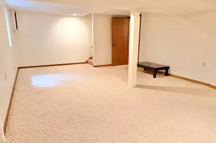 437 Crescent Dr, Albert Lea, MN 56007 - Photo 40