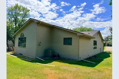 437 Crescent Drive, Albert Lea, MN 56007 - Photo 58