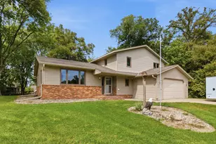 522 Shady Ridge Rd NW, Hutchinson, MN 55350 - Photo 10