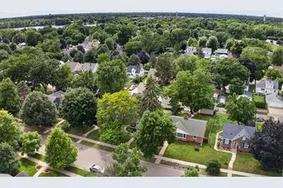 4247 Zenith Avenue N, Robbinsdale, MN 55422 - Photo 4