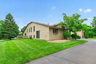 3984 Orchid Ln N, Plymouth, MN 55446 - Photo 30