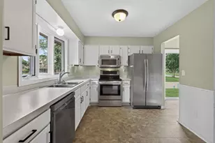 3984 Orchid Ln N, Plymouth, MN 55446 - Photo 2