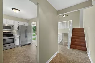 3984 Orchid Ln N, Plymouth, MN 55446 - Photo 4