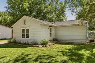 404 1st Ave NE, Kasson, MN 55944 - Photo 4