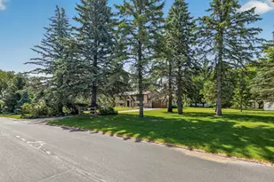 2041 W 65th St, Excelsior, MN 55331 - Photo 4