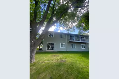 1060 Pond View Court, Vadnais Heights, MN 55127 - Photo 6