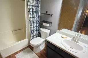 1060 Pondview Ct, Vadnais Heights, MN 55127 - Photo 24