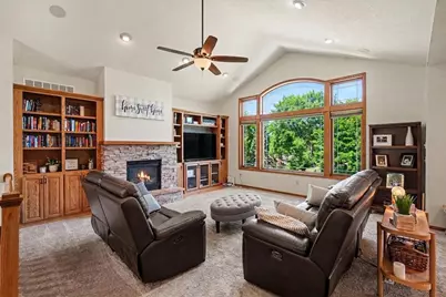 301 9th Street SE, New Prague, MN 56071 - Photo 4