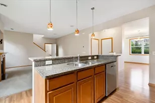 1585 Sumac Cir, Carver, MN 55315 - Photo 10
