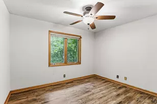2287 Snowshoe Ln E, Maplewood, MN 55119 - Photo 20