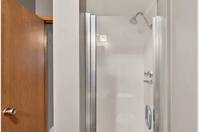 2728 5th Avenue E, North Saint Paul, MN 55109 - Photo 20