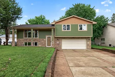 2728 5th Avenue E, North Saint Paul, MN 55109 - Photo 2