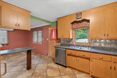 2728 5th Avenue E, North Saint Paul, MN 55109 - Photo 10