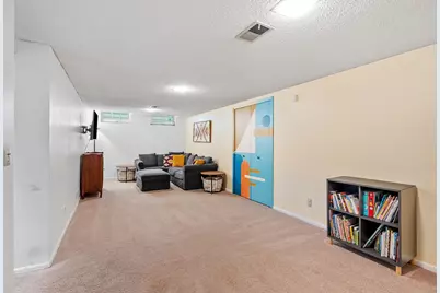 1133 California Avenue W, Saint Paul, MN 55108 - Photo 24